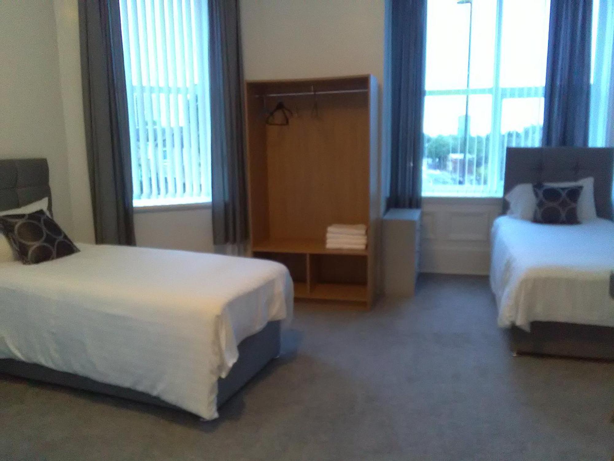 Newcastle West Hotel & Bar Bilik gambar