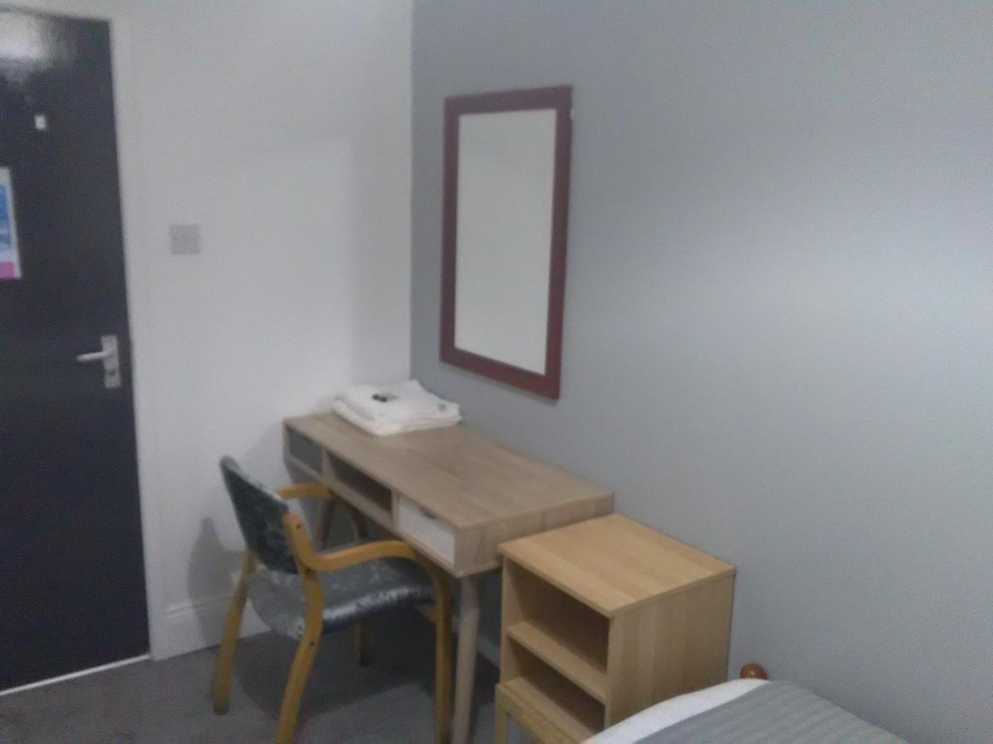 Newcastle West Hotel & Bar Bilik gambar