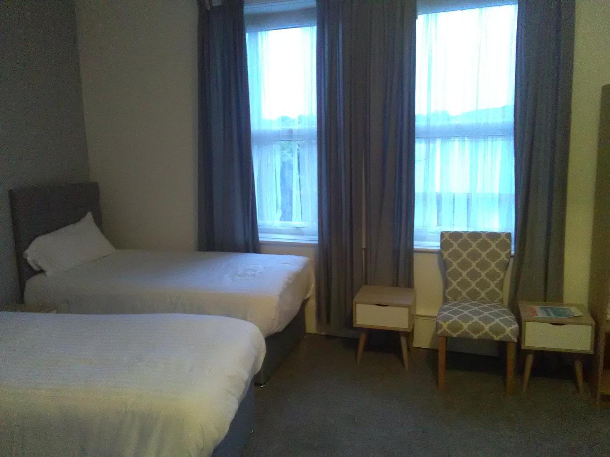 Newcastle West Hotel & Bar Bilik gambar